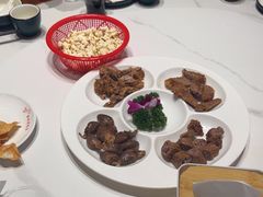 -梅利汴京烤鸭•开封豫菜地标店(东大街店)