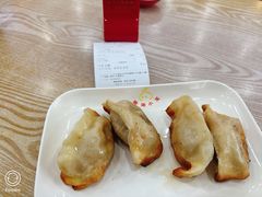 -珊珊小笼馆(仙霞路店)