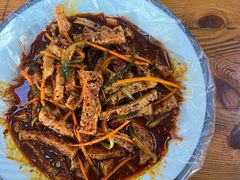 -不起眼麻辣烫凉皮店