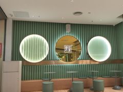 -奈雪的茶(亨特国际广场店)