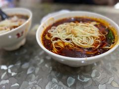 重庆小面-秦云老太婆摊摊面(较场口店)
