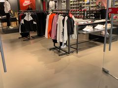 -耐克(恒隆广场店)