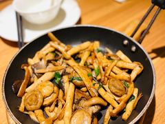 橄榄油煎三种菇-庆春朴门