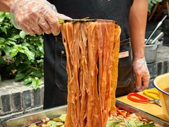 -拈签一笑黄牛肉辣卤串串
