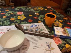 -月亮眼花园餐厅书吧酒吧