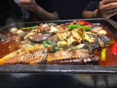 -俏巴妹烤鱼香锅(奥体店)