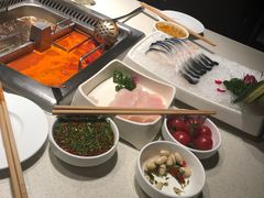 -海底捞火锅鲜切牛肉主题店(长寿路店)