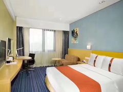 -北京临空智选假日酒店