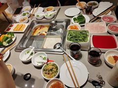 -海底捞火锅(宝龙广场夜宵主题店)