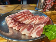 -青瓦炭韩潮烤肉(花园道店)