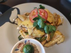 越式盐焗麻油鸡-大头虾越式风味餐厅(光明广场店)
