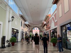 -佛罗伦萨小镇广佛名品奥特莱斯(疏港路店)