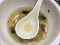 -李连贵酒家熏肉大饼(昆明街店)