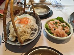 -泓炙颐凤鲜海鲜火锅料理(桐乡店)