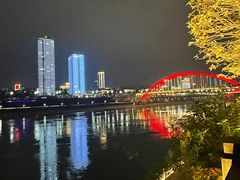 -中国宜宾·长江地标广场