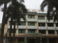 门面-广州市白云区图书馆