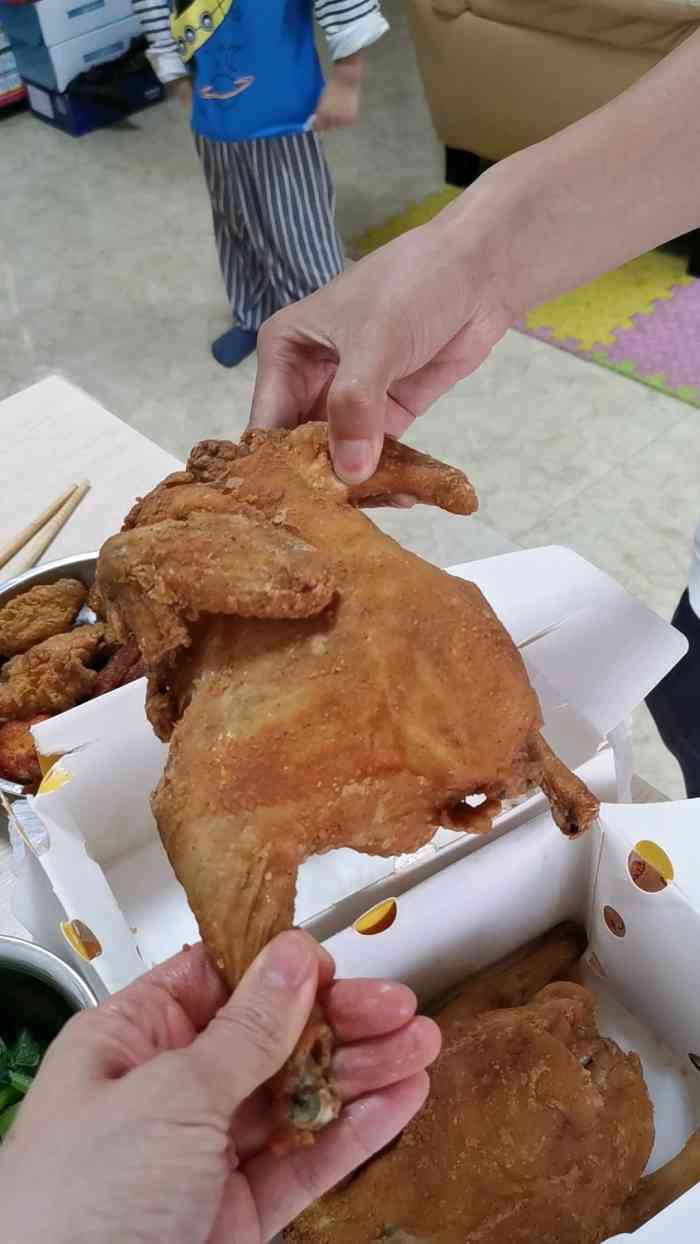 多美丽·炸鸡(小梅大街店)-"我们在大众买卷点的是59美味童子鸡拼盘套