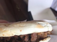 肉夹馍-魏家凉皮(万辉店)