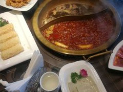 -小天鹅火锅·一线江景洪鼎旗舰店(洪崖洞店)
