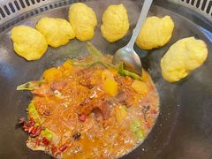 -哈尔滨烧烤·山河村铁锅炖(交大店)