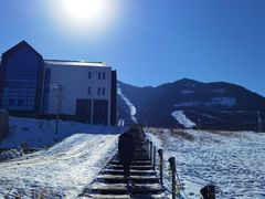 -鳌山滑雪度假区