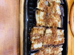 茄子-老东镇啤酒屋海鲜加工·蒸汽海鲜·海鲜烧烤(台东店)