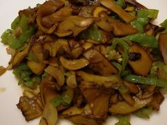-蔼若春.传承三十年云南菜(金碧公园店)
