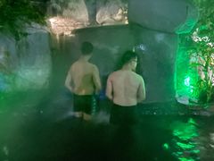 -江门古兜温泉小镇