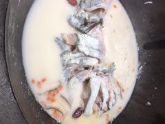 鲜潭蒸汽石锅江团鱼-鲜潭蒸汽石锅鱼(五道口购物中心店)