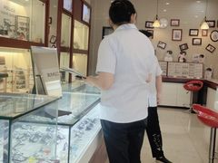 -吴良材眼镜(北中路店)