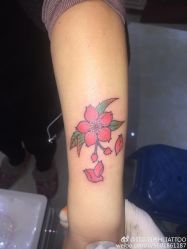 -荔刺青纹身·手穿孔饰品
