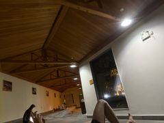 -腾冲洞山温泉村
