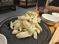 -苹果树下艺术餐厅(宋庄店)