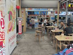-蜜雪冰城(动物园地铁A口旁小吃街店)