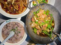 -费大厨辣椒炒肉(黄兴中心广场店)