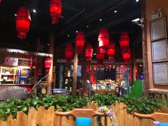 大堂-老滇山寨•云南特色菜•地方菜•民族风情歌舞表演(金碧店)