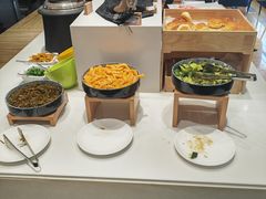 -武汉光谷广场杨家湾地铁站怡程酒店