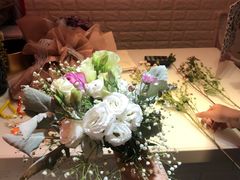 -花里花店(唐镇阳光天地店)