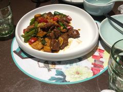菌酱螺旋粉肥牛粒-有璟阁港式餐厅(金融街购物中心店)