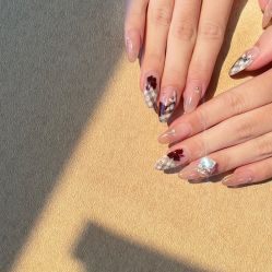 -AKIRA 安久日式美甲美睫