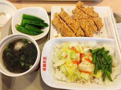 酥嫩鸡腿排饭套餐-永和大王(赤峰路二店)