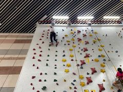 -山之巅攀岩馆(太古城店)