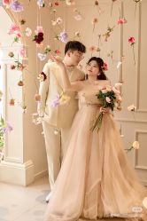 -喜爱高定婚纱摄影