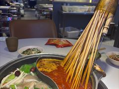 -钢管厂五区小郡肝串串香(蜀都万达店)
