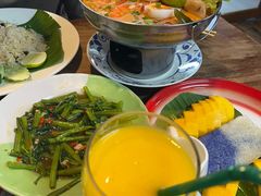 -Kat's Kitchen