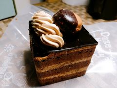 -皇冠幸福里动物奶油生日蛋糕(常青中路店)