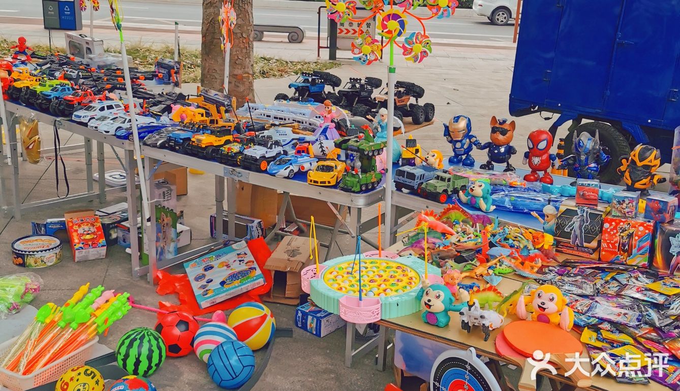 来彩虹村🌈，度一个五彩斑斓的周末！☕️