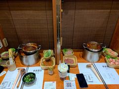 -独食火锅·半米屋台(直营总店)