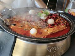 -辣尚瘾·烤鱼·新川菜(交大直营店)