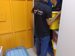 -安东易迷你自助仓储寄存仓库(杨浦店)